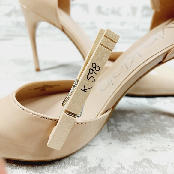 New Calvin Klein Dressa Beige Faux Patent Leather High Heel Pumps K598 - Picture 12 of 12